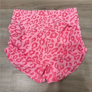 Leopard Print Scrunch Gym Shorts!  Cross listed on Mercari and Curtsy!